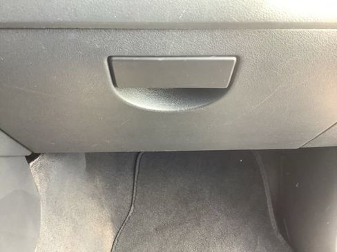 Used 2014 Jeep Compass Latitude FWD image 18