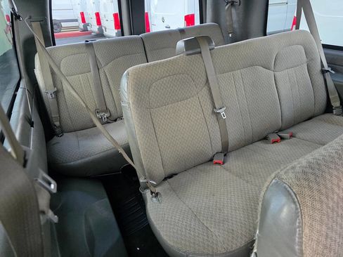 Used 2017 Chevrolet Express 3500 LT w/ LT Preferred Equipment Group image 11