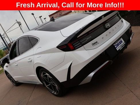 Used 2025 Hyundai Sonata SEL FWD image 4