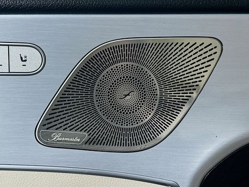 Used 2023 Mercedes-Benz GLS 450 4MATIC image 19