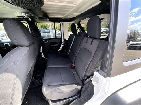 Used 2023 Jeep Wrangler Unlimited AWD/4WD image 15