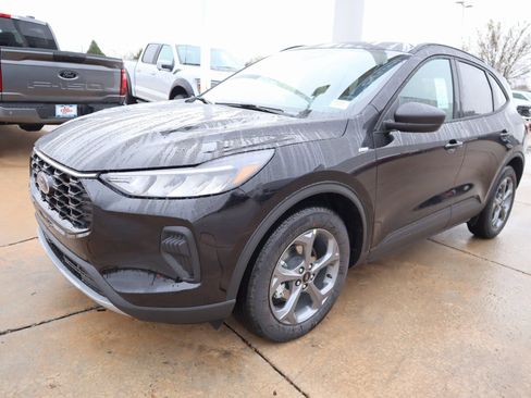New 2026 Ford Escape ST-Line w/ Tech Pack #1 FWD image 12