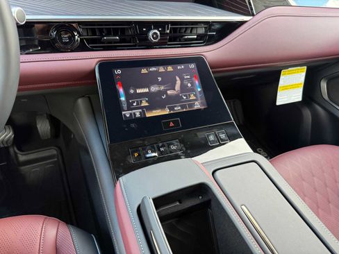 New 2026 INFINITI QX80 Autograph w/ Premium Cargo Package image 21