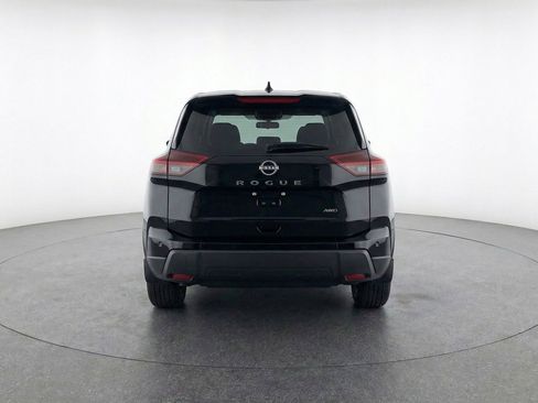 Used 2025 Nissan Rogue SV AWD/4WD image 7