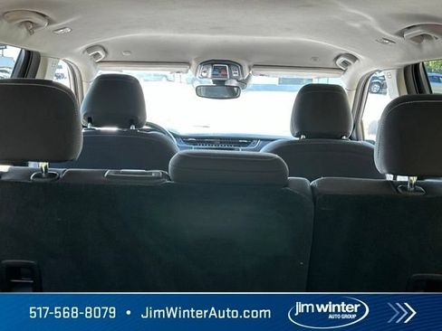 Used 2021 Jeep Grand Cherokee L Laredo w/ Luxury Tech Group I AWD/4WD image 16