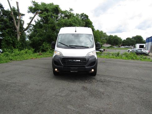 Used 2026 RAM ProMaster 2500 w/ Convenience Group FWD image 9