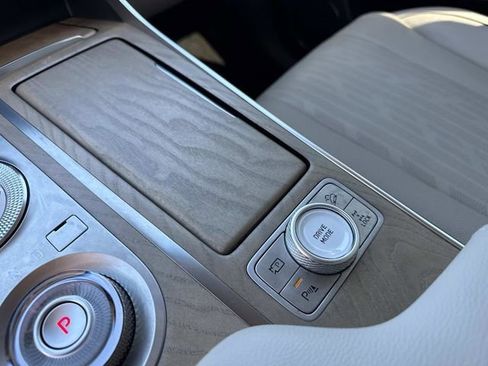 Used 2022 Genesis GV80 2.5T w/ Prestige Package 04 image 32