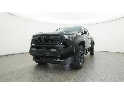 New 2025 Toyota Tacoma TRD Off-Road image 32