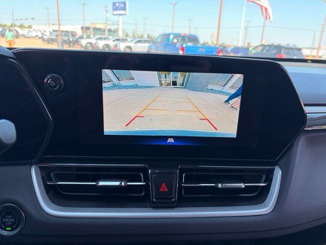 Used 2025 Chevrolet TrailBlazer LT FWD image 11