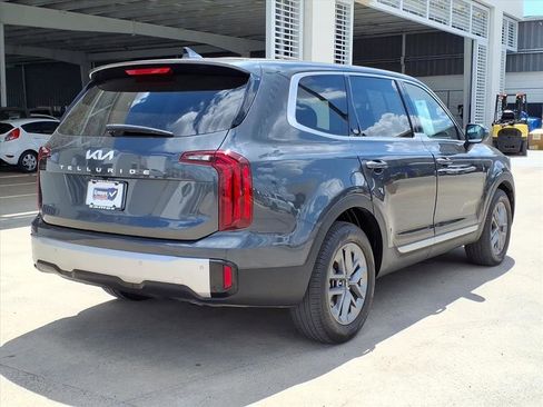 Used 2024 Kia Telluride LX image 6