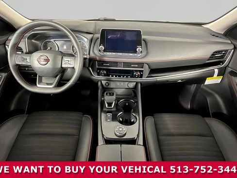 Used 2026 Nissan Rogue SV AWD/4WD image 7