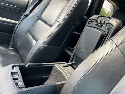 Used 2022 Jeep Grand Cherokee Limited image 32