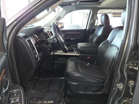 Used 2013 RAM 1500 Laramie w/ Convenience Group AWD/4WD image 16