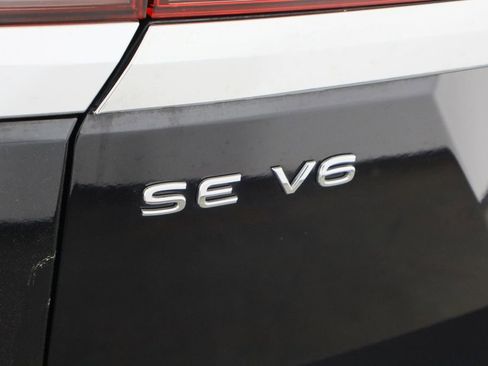 Used 2021 Volkswagen Atlas SE image 45