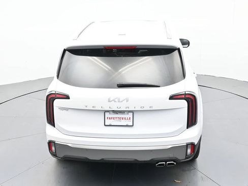 Used 2024 Kia Telluride EX w/ EX Captain's Chair Package image 27