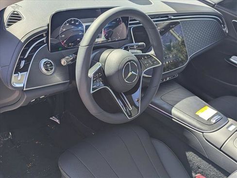 New 2026 Mercedes-Benz E 450 4MATIC Sedan image 3