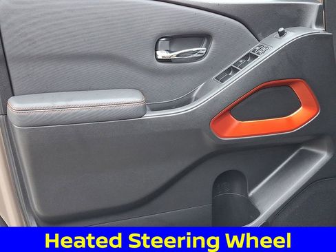 Used 2022 Nissan Frontier PRO-4X image 13