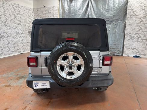 Used 2021 Jeep Wrangler Unlimited Sport AWD/4WD image 6