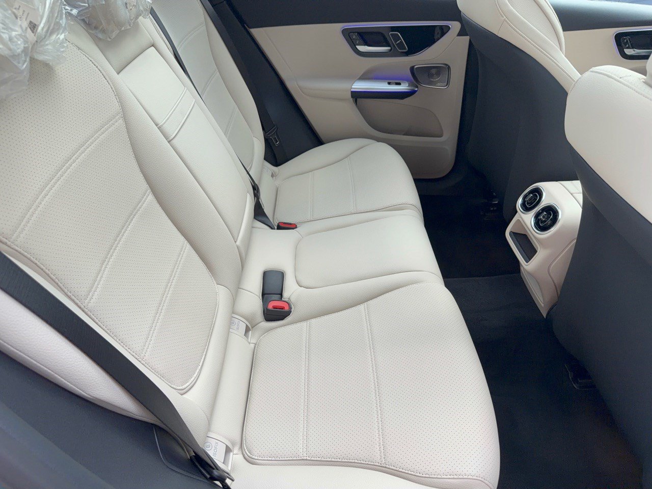 Used 2027 Mercedes-Benz GLC 300 image 29