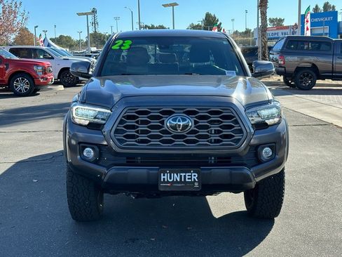 Used 2023 Toyota Tacoma 4x4 Double Cab image 10