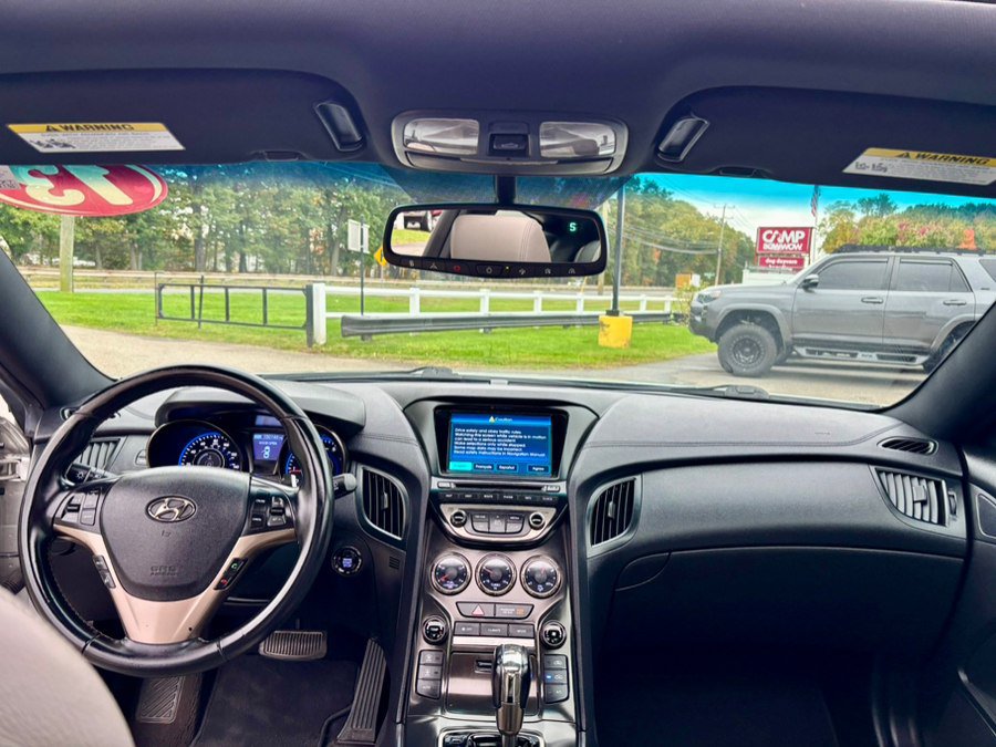 Used 2013 Hyundai Genesis 2.0T RWD image 16