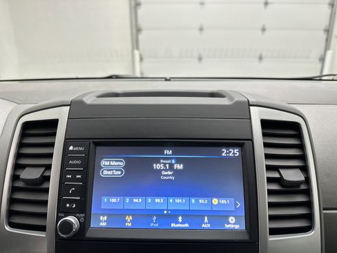 Used 2021 Nissan Frontier SV w/ Midnight Edition Floor Mats image 29