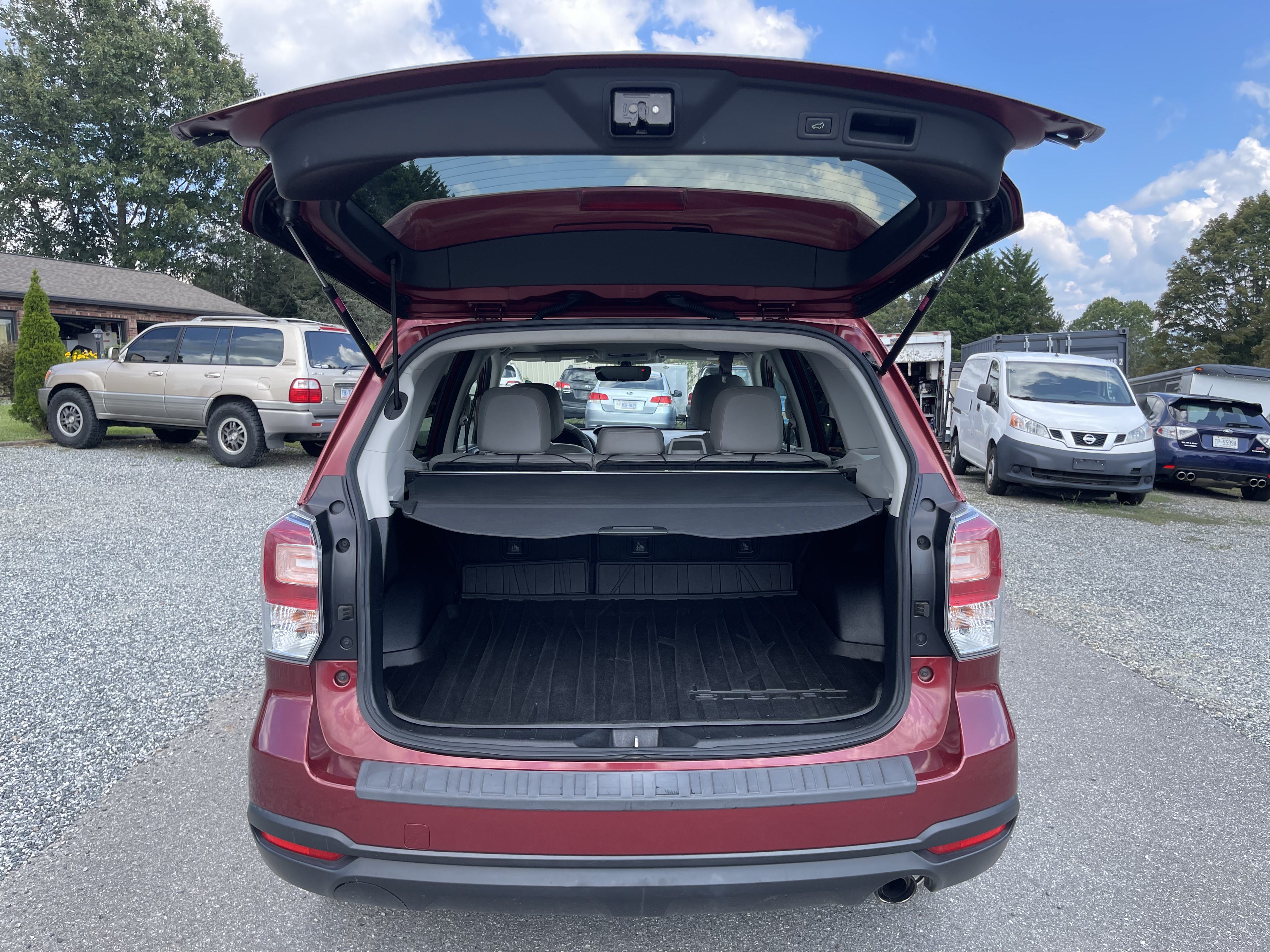 Used 2017 Subaru Forester 2.5i Limited w/ Popular Package #1 AWD/4WD image 13