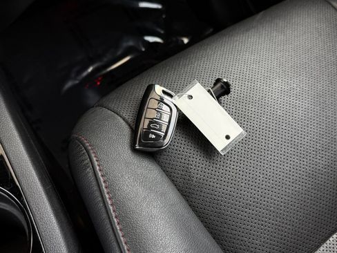 Used 2021 Honda Pilot Black Edition image 51