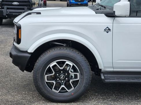New 2026 Ford Bronco Outer Banks AWD/4WD image 8