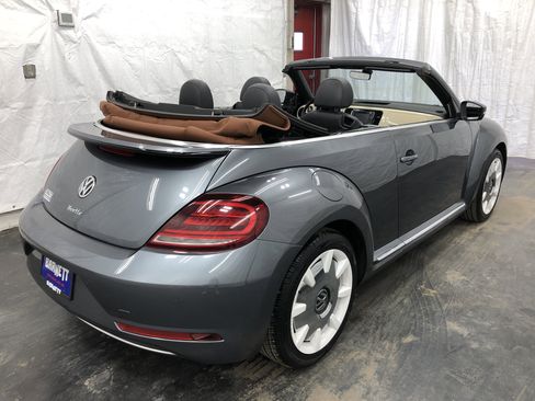Used 2019 Volkswagen Beetle 2.0T Final Edition SEL image 6