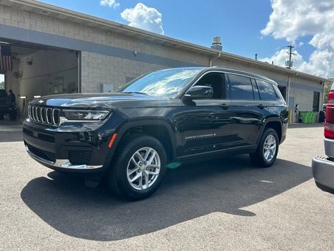 Used 2024 Jeep Grand Cherokee L Laredo AWD/4WD image 23
