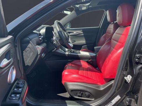 Used 2024 Dodge Hornet R/T Plus w/ R/T Blacktop Package AWD/4WD image 9