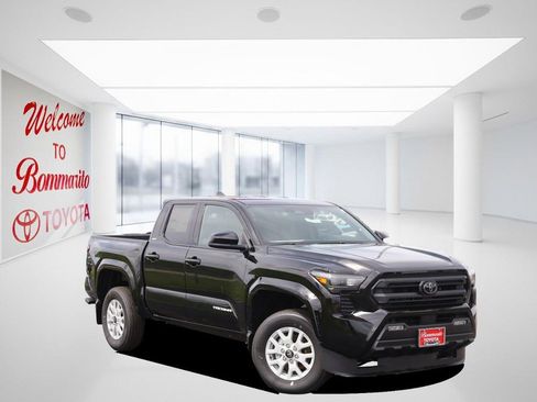 New 2026 Toyota Tacoma SR5 AWD/4WD image 2