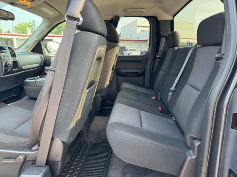 Used 2010 Chevrolet Silverado 2500 LT AWD/4WD image 16