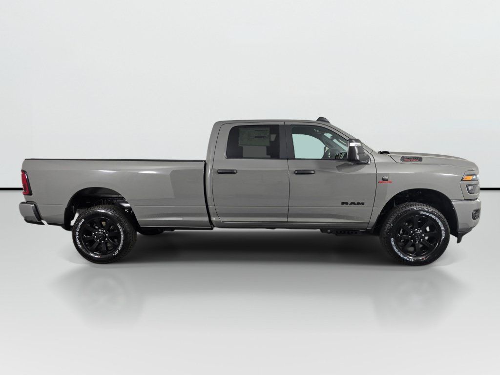 New 2026 RAM 2500 Big Horn AWD/4WD image 3