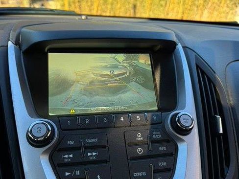 Used 2016 Chevrolet Equinox LT w/ Convenience Package image 17