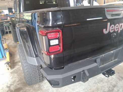 Used 2021 Jeep Gladiator Rubicon AWD/4WD image 5