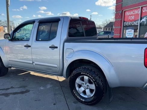 Used 2012 Nissan Frontier SV w/ SV Premium Utility Pkg image 8