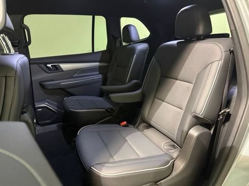 Used 2025 Buick Enclave Preferred w/ Power Package AWD/4WD image 31