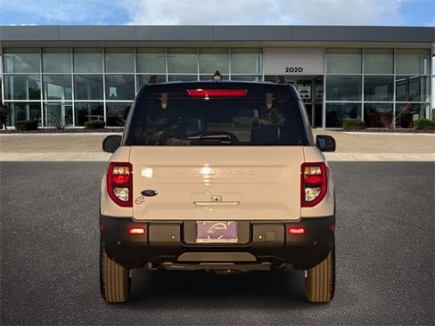 New 2025 Ford Bronco Sport Outer Banks image 4