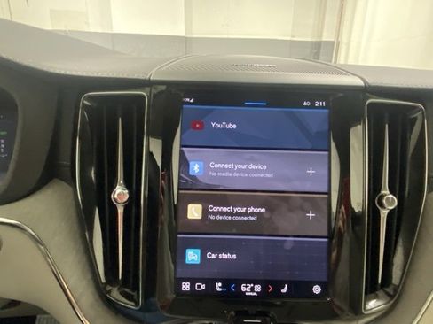 Certified 2025 Volvo XC60 T8 Ultra w/ Protection Package Premier image 18