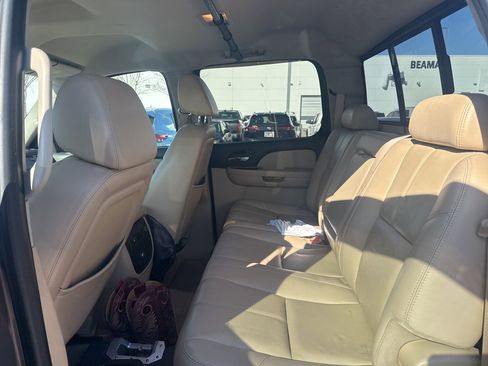 Used 2007 Chevrolet Silverado 2500 LTZ w/ EZ-Lift Tailgate Package image 9