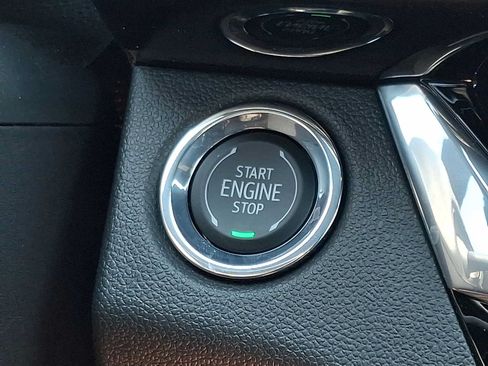 Used 2025 Buick Envista Sport Touring w/ Convenience I Package FWD image 22