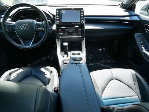 Used 2022 Toyota Avalon Touring FWD image 12