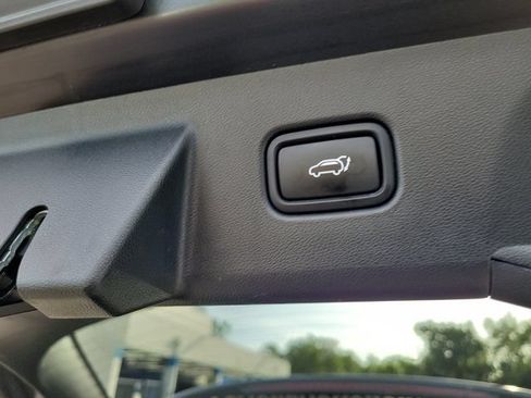 Used 2024 Hyundai Tucson SEL w/ Convenience Package FWD image 13