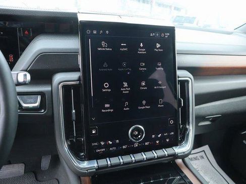 New 2026 GMC Yukon Denali w/ Sun & Power Step Package image 39