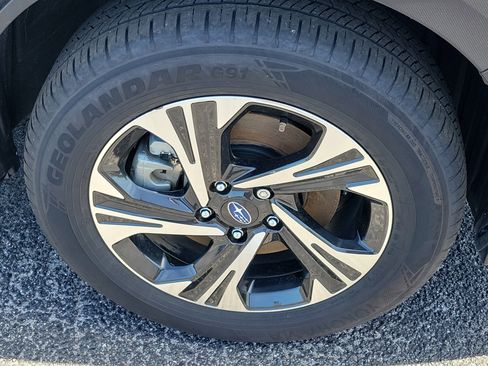 Used 2024 Subaru Crosstrek 2.0i Premium image 8