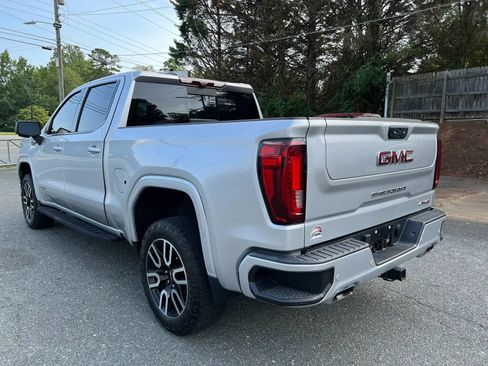 Used 2022 GMC Sierra 1500 AT4 w/ AT4 Premium Package AWD/4WD image 6