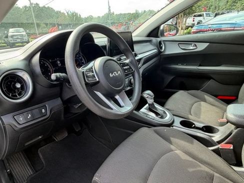 Used 2023 Kia Forte LXS w/ LXS Technology Package FWD image 9