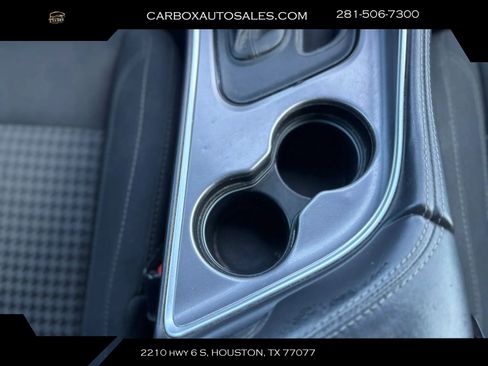 Used 2019 Dodge Challenger SXT w/ Blacktop Package RWD image 15